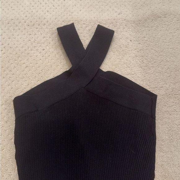 Black Ribbed Crossback Tank - Picture 3 of 3